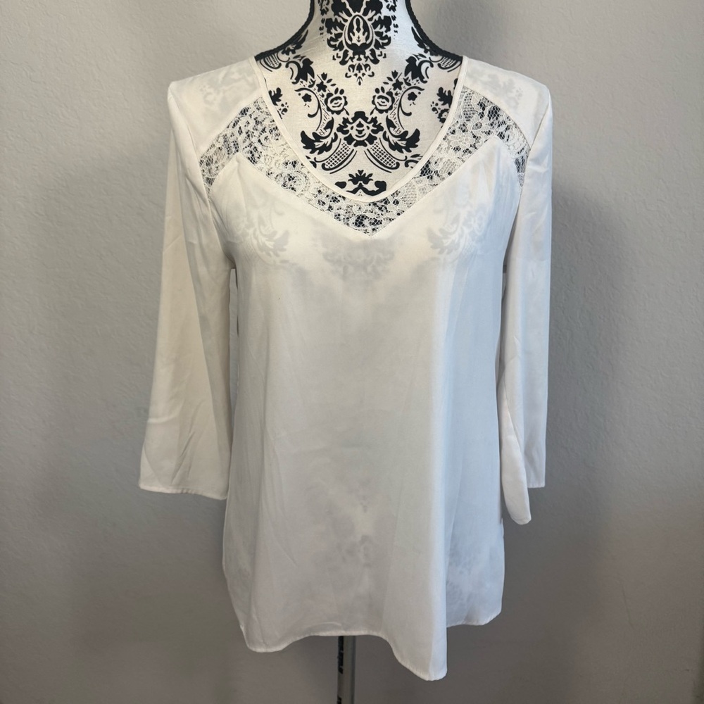 EXPRESS Women’s Top Lace Size S 3/4 Sleeve Pearl White Blouse Small